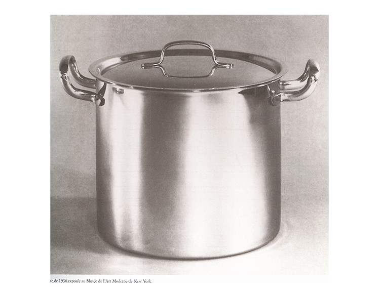 The Casa Mia 22 cm cooking pot on exhibition at the Museum of Modern Art in New York City beginning in 1955, in the name of Massimo and Adriano Lagostina